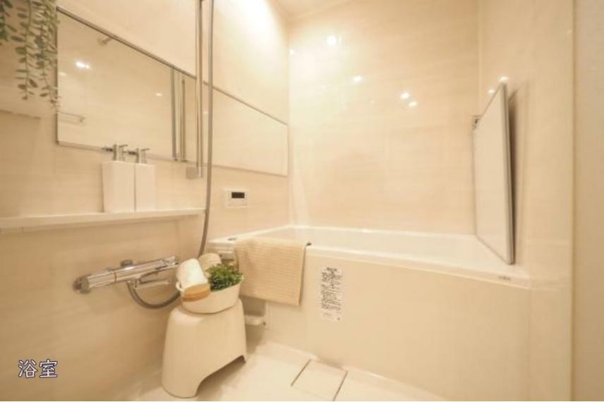 浴室 快適なバスタイムを演出する広々サイズのゆったりバスルーム