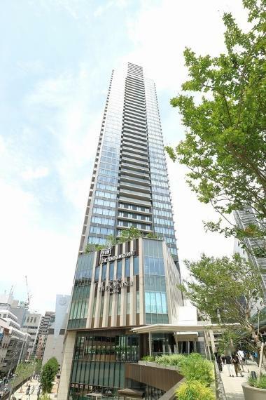 THE YOKOHAMA FRONT TOWER 23階