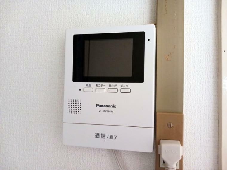 防犯設備 来客者を確認できるTVモニター付インターホン