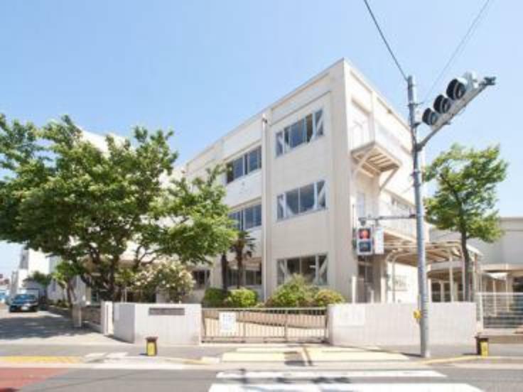 小学校 【小学校】江戸川区立本一色小学校まで560m