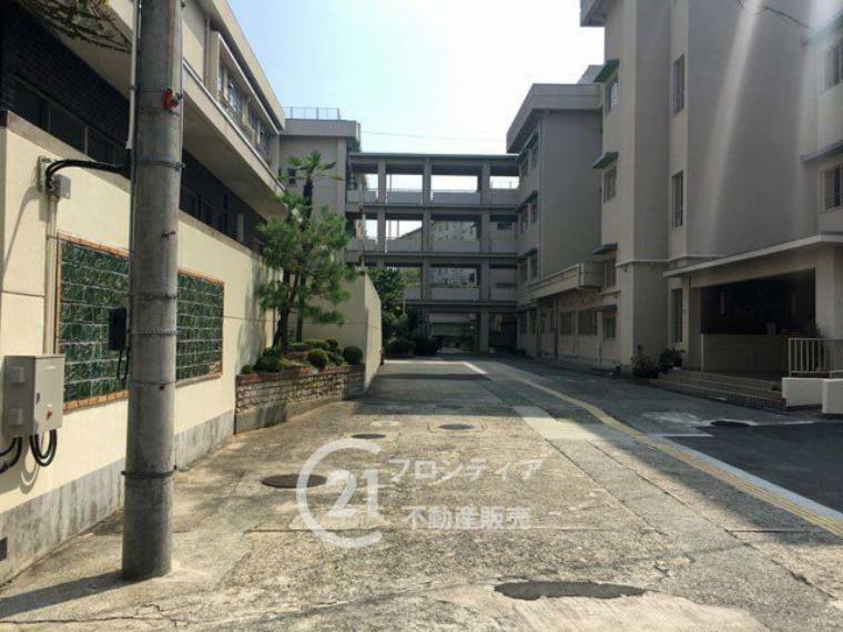 小学校 豊中市立東豊中小学校 徒歩9分。