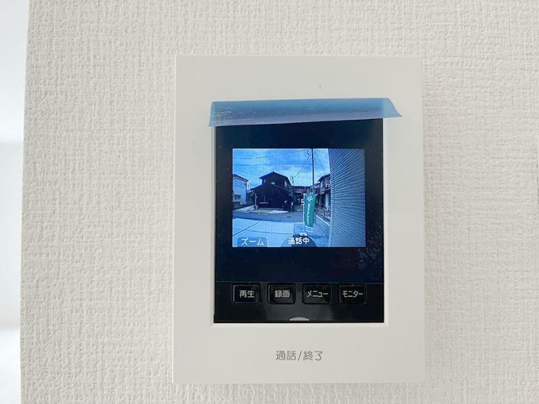 TVモニター付きインターフォン 訪問者が一目でわかる安心のTVモニター付きインターホン。