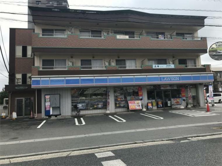 コンビニ ローソン　川口戸塚2丁目店