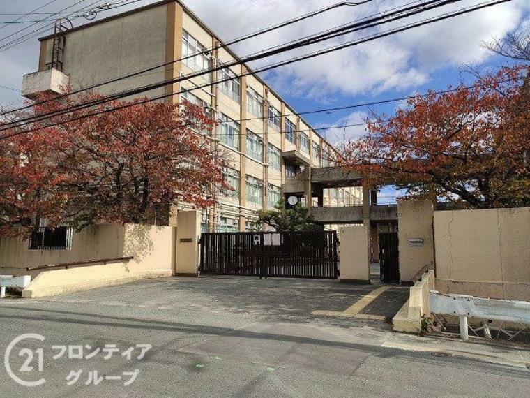 中学校 京都市立神川中学校 徒歩15分。