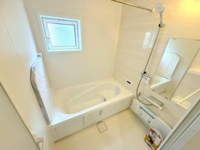 浴室 ■換気乾燥暖房機付きの浴室で快適なバスタイム