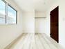 （2階・洋室）全居室に収納を完備。居室の空間を有効活用できます*