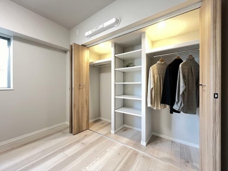収納 居室にはクローゼットを完備！自由度の高い家具の配置がかなうシンプルな空間です。
