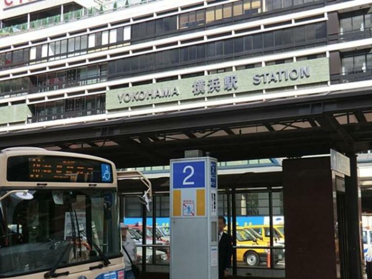 JR横浜駅まで徒歩4分（約320m）