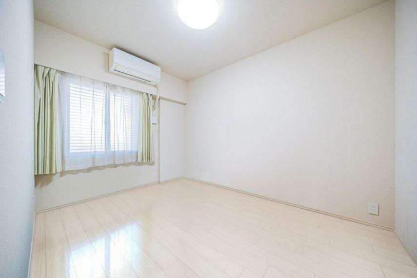 洋室（1）LDK※画像はCGにより家具等の削除、床・壁紙等を加工した空室イメージです。