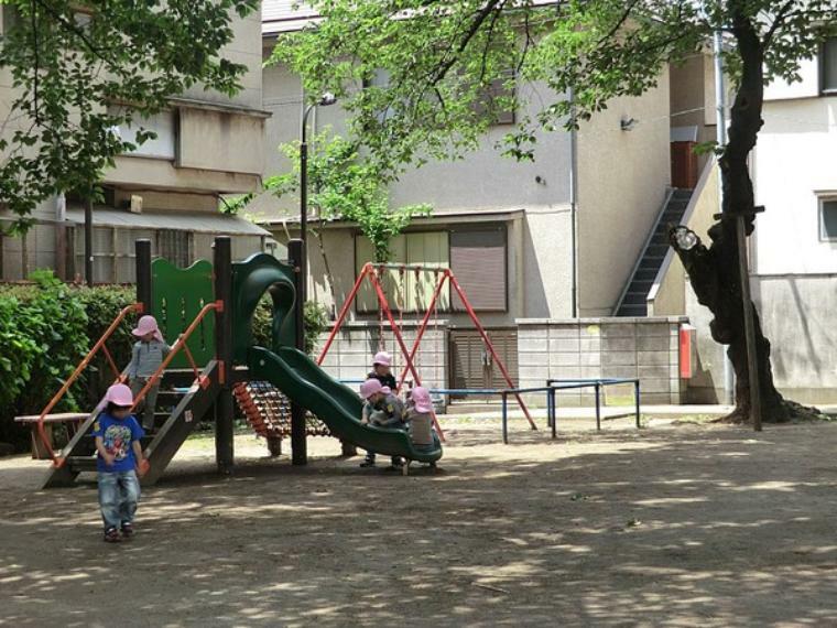 周辺環境 周辺環境:雷神山児童遊園