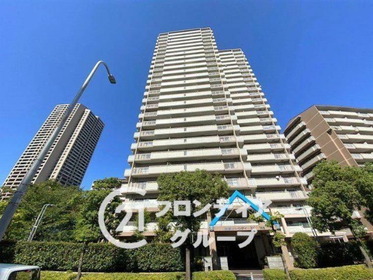 外観写真 27階建ての16階部分になります