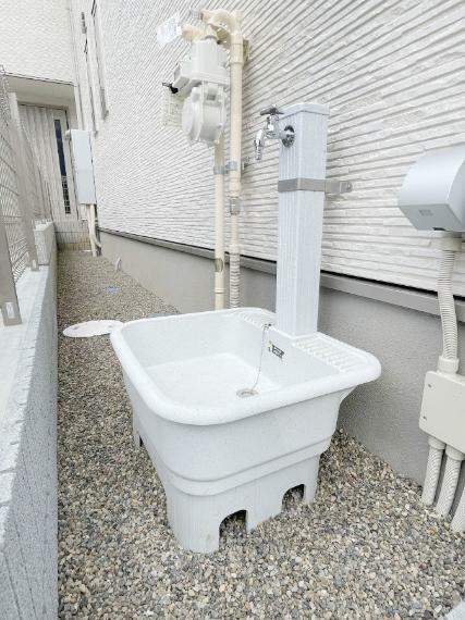 現況写真 外水栓があると、庭のお手入れやちょっとした手洗い・洗車に便利です！