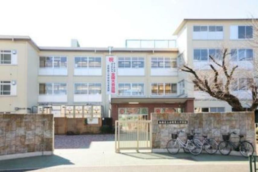 中学校 赤塚第三中学校