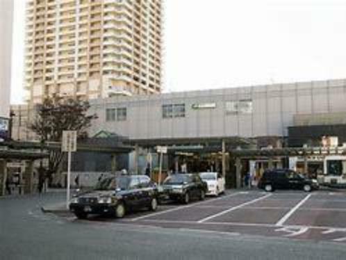 市川駅（JR東日本 総武本線） バス9分、「国文高」」バス停徒歩9分（約700m）