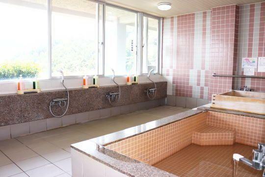 大浴場でもお部屋でも温泉を楽しめる珍しいリゾートマンション