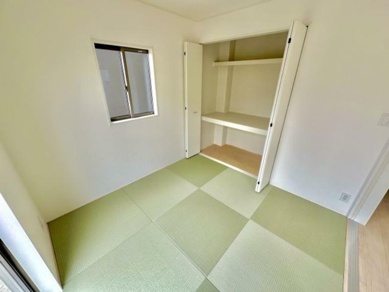 和室 洋室畳敷き、畳があることにより客間や落ち着いた空間になります