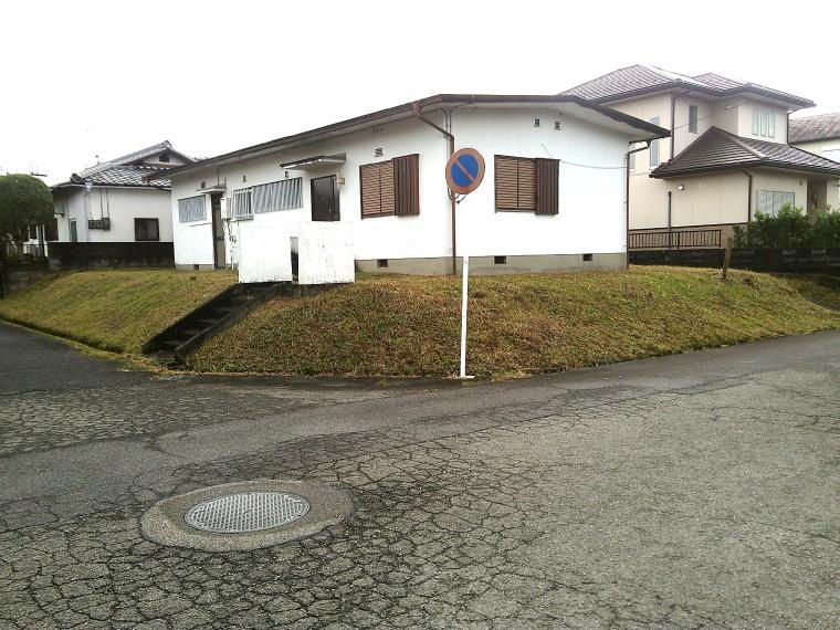 名張市桔梗が丘2番町