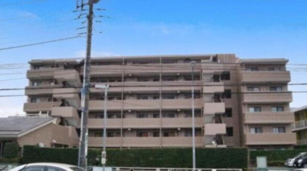 ロイヤルシャトー片倉町 1階