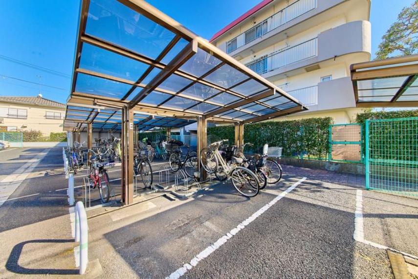 きちんと整頓された自転車置き場。※空き状況に関しては担当までお問い合わせください。