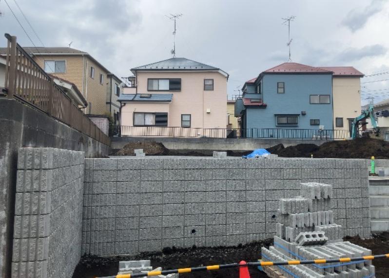 座間市立野台2丁目