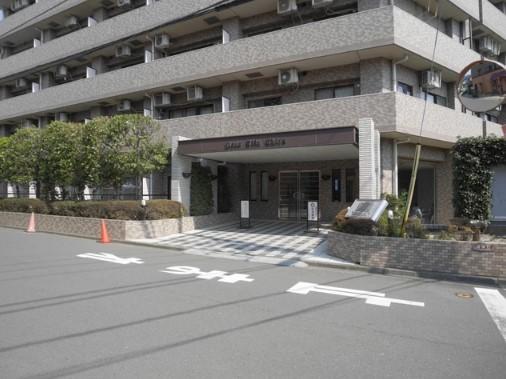 ライオンズシティ調布 1階