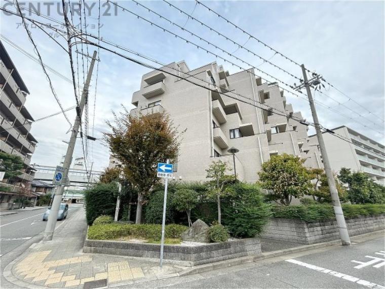 白鷹甲子園マンション 1階