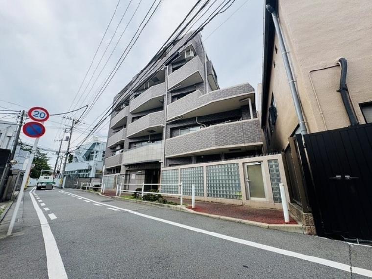 コニファーコート常磐台 1階