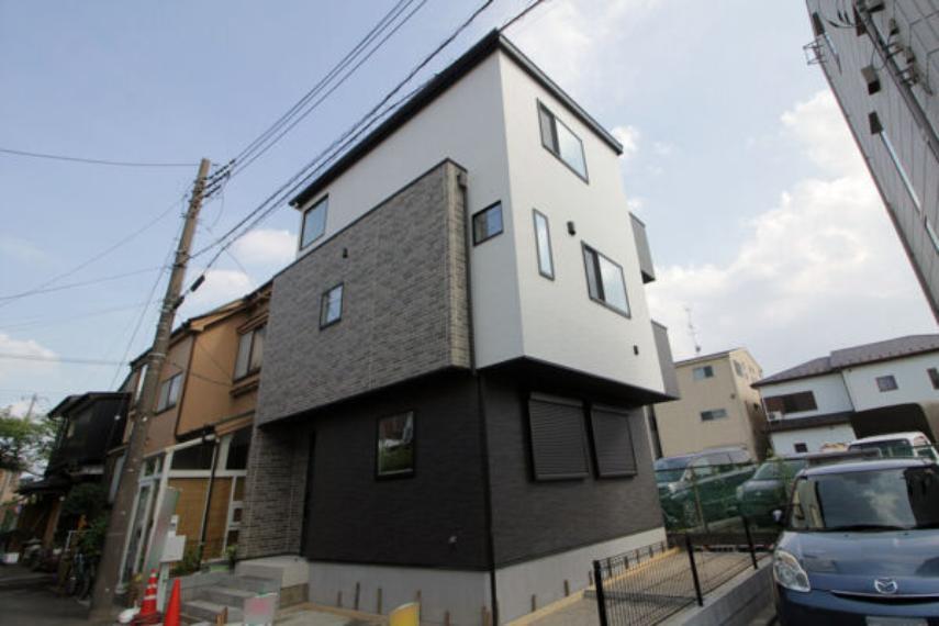 越谷市蒲生愛宕町
