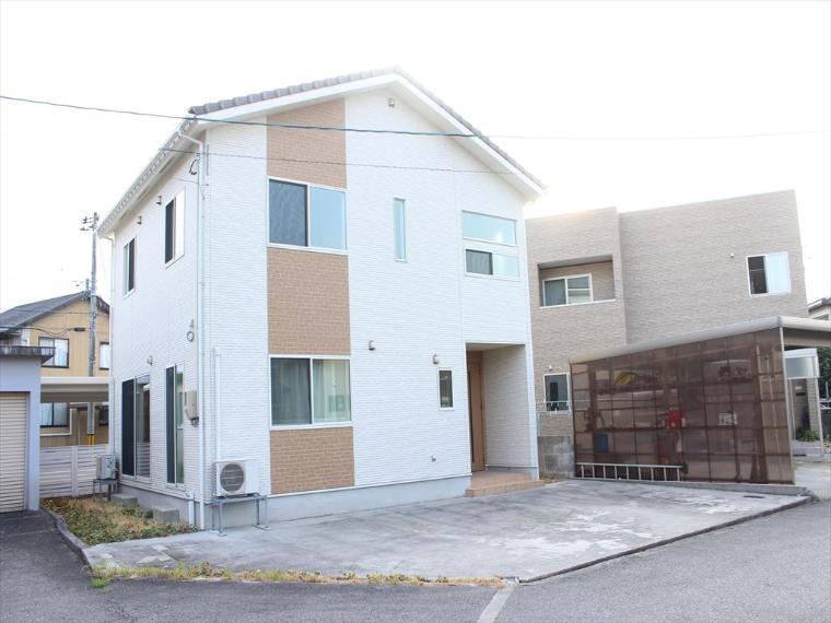 富山市本郷町