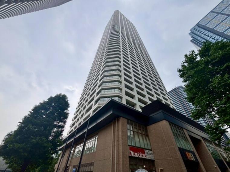 ザ・パークハウス西新宿タワー60 16階