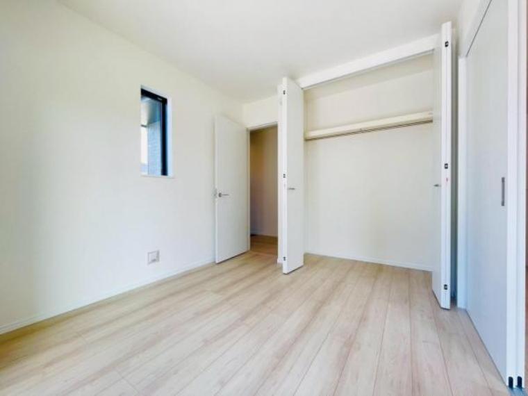 あると嬉しい！1階の一部屋。客間、お友達やご親戚のお泊り部屋として使えます！