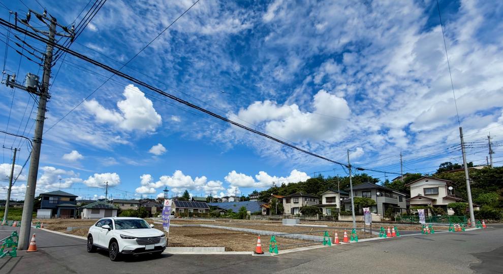 2026.08　現地南西側より全景（南西角:3号区画）