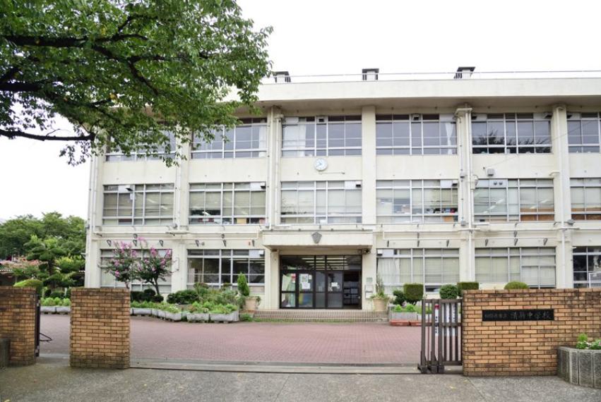 中学校 【中学校】清新中学校まで1980m