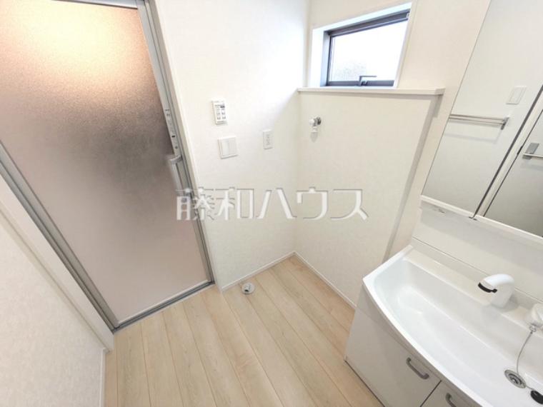 10号棟　洗面室　【朝霞市宮戸3丁目】