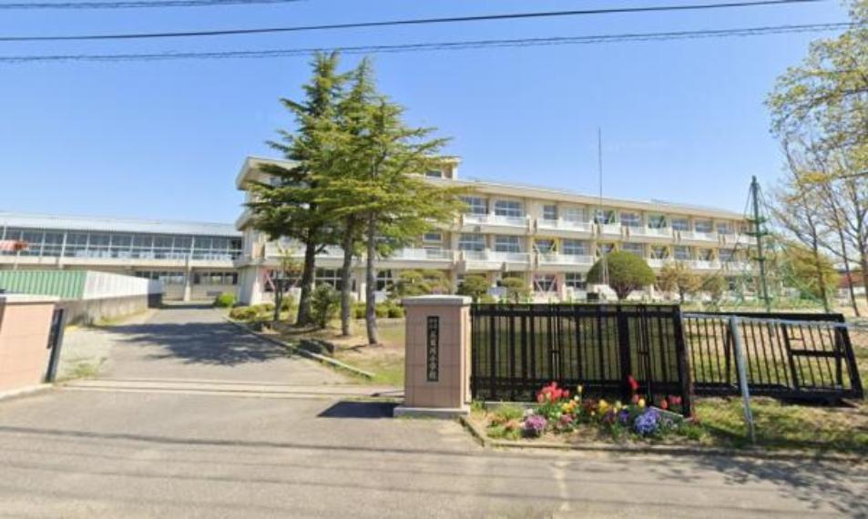 小学校 本宮市立五百川小学校　徒歩約5分（465m）