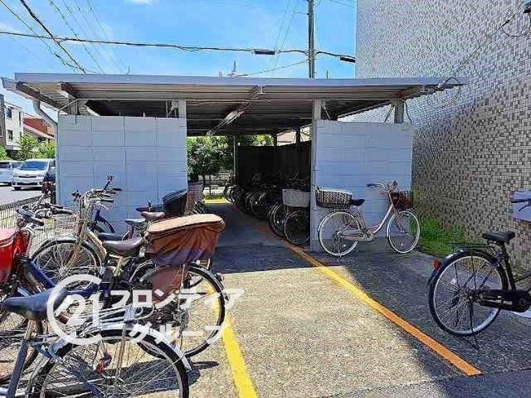 駐輪場 多様化する住まいのお悩みを当社へお気軽にご相談下さい