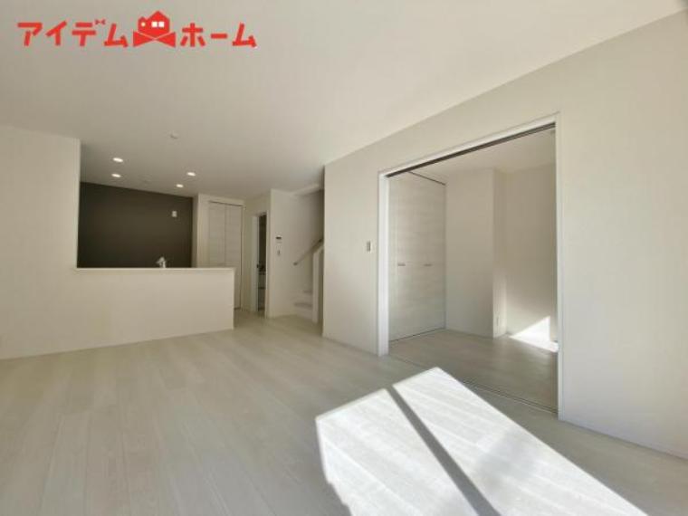 2号棟<BR/>キッチンで家事をしていても<BR/>いつでも家族が近くに感じられるLDK。