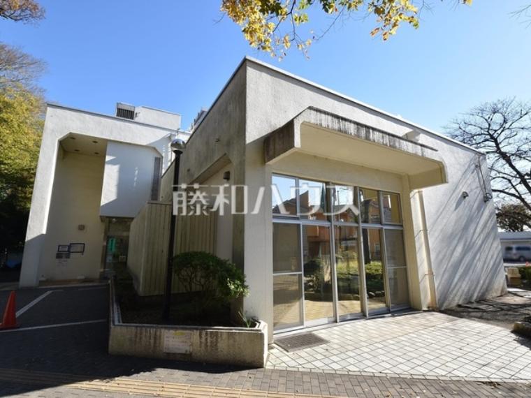 府中市立四谷図書館（約770m）