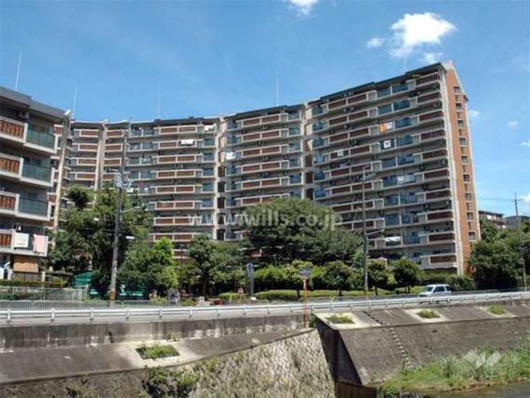 府公社豊中野畑住宅4号棟