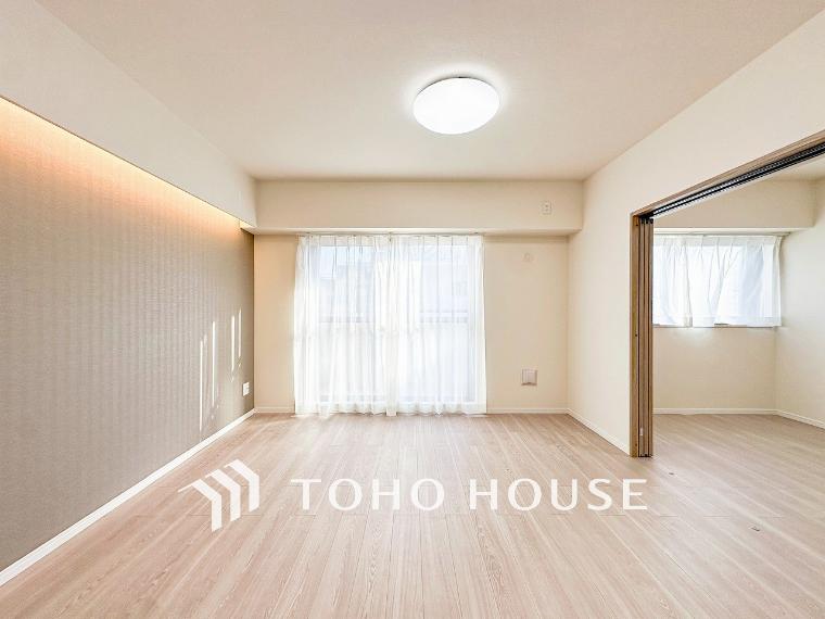 落ち着いた雰囲気に包まれた伸びやかな空間で、ゆったりと家族団らんの時間を過ごせます。
