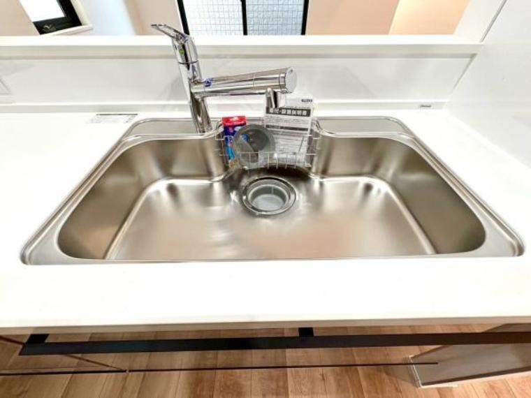 浄水器一体型の綺麗な水回り