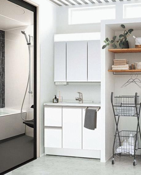 水栓を引き出して使えるお掃除に便利な洗面化粧台洗面台下には収納を備えています