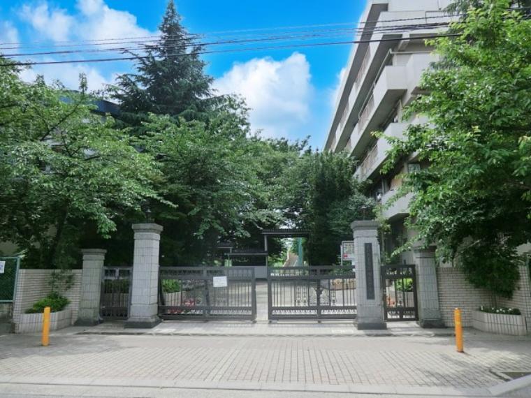 さいたま市立田島中学校（約800m）