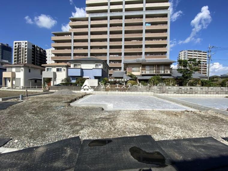 ■■駐車場■■11/2撮影風景です。3台駐車可能。