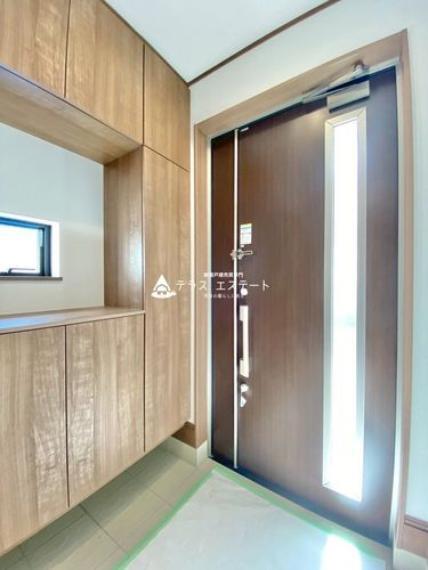 ■■おもてなしの空間■■我が家を最初に感じでもらえる素敵な空間に。※写真は同一タイプまたは同一仕様。