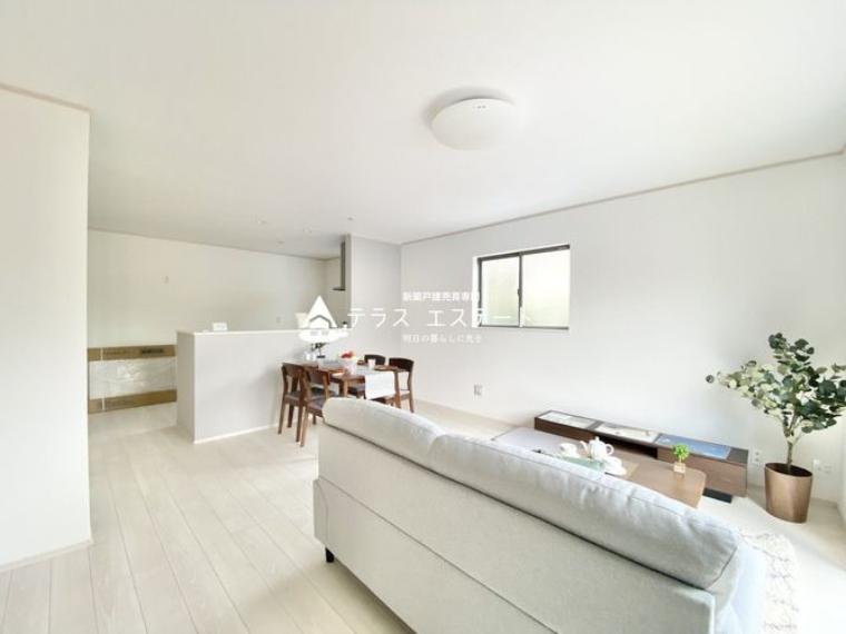 ■■家族団らんの空間■■大きな家具を置いても十分な広さです。※写真は同一タイプまたは同一仕様。家具無し