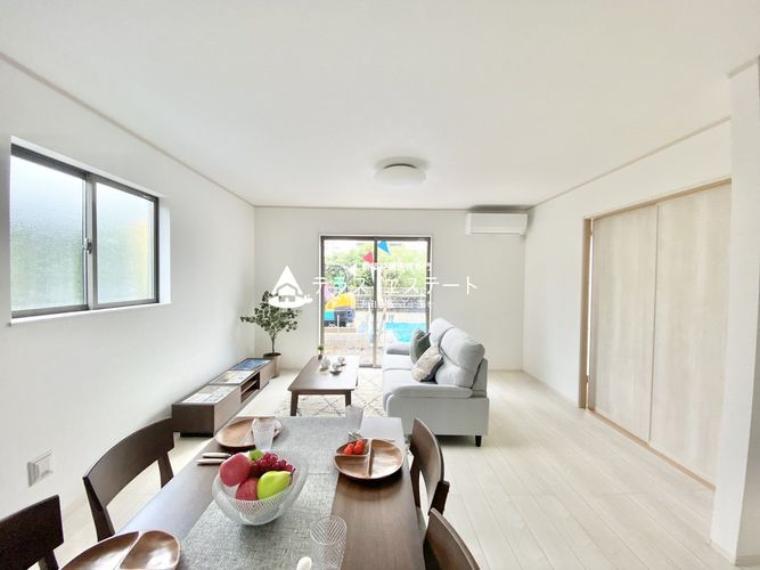 ■■広々キッチン■■ゆとりある空間で作業できます。※写真は同一タイプまたは同一仕様。家具無し