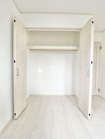 ■■何でも入る■■丈の長いコート類まで何でも収納できます。※写真は同一タイプまたは同一仕様。