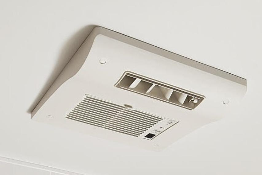 乾燥・換気・暖房・冷房ができる多機能機器洗濯物を浴室内に干して乾かすことができますカビやダニを防ぎ室内の空気を清潔に保ちます