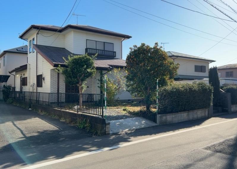 販売されている全ての土地が、宅地用の土地であるとは限りません。都市計画法に基づき、基本的に住宅を建てることができるのは土地計画区であることに加え、市街化区域として定められている地域のみとなっています。